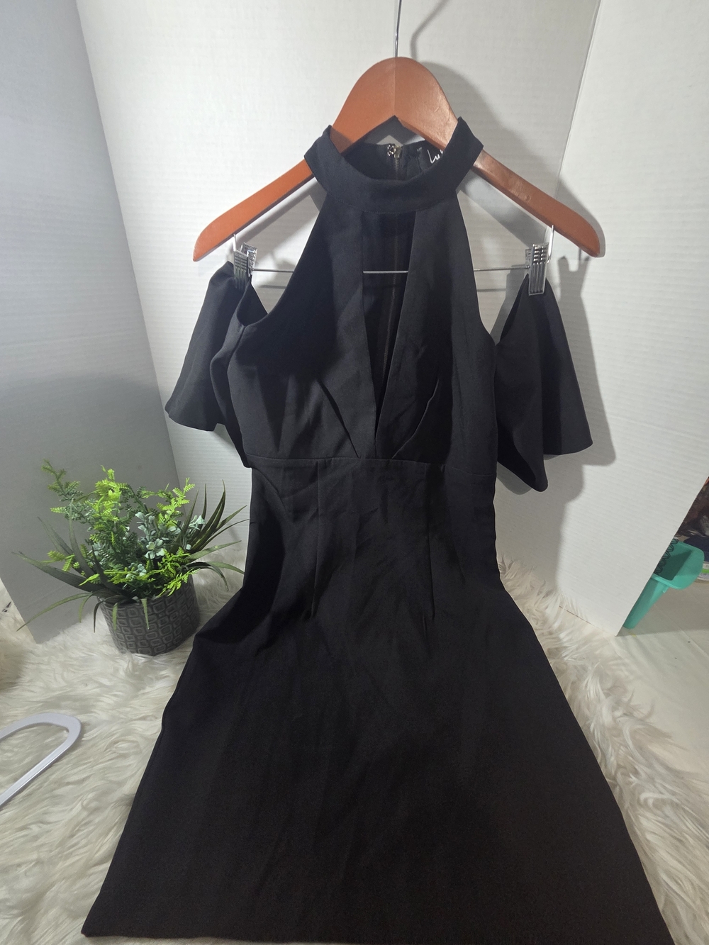 New Lulu's Black Cold-Shoulder Halter Mini Dress, Size Small